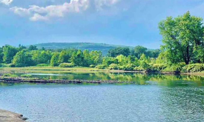 Montague House | Charming Milford-Montague Riverway Cottage