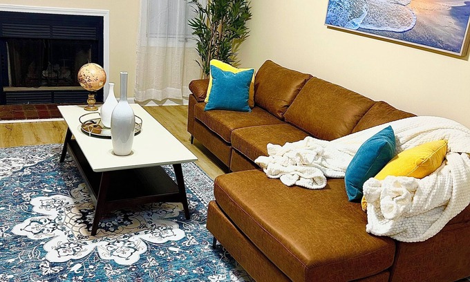 Greenville Condo | Charming modern 2-bedroom condo in delightful Greenville!