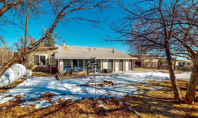 Rye House | Charming Mountain Stay w/Enclosed Yard & Grill