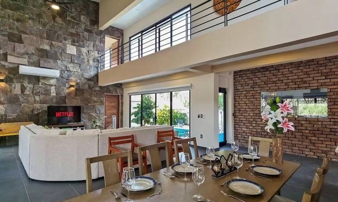 Crucecita House | Charming 4-bedroom house with AC and WiFi in delightful La Crucecita Huatulco