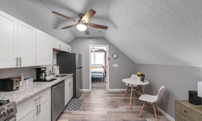 Lakewood Apartment | Charming & Newly Remodeled Lakewood Loft
