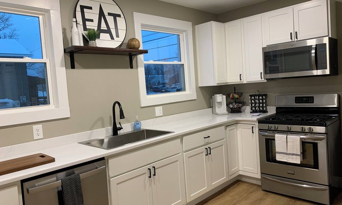Lancaster House | Charming, newly renovated home in the village of Lancaster.