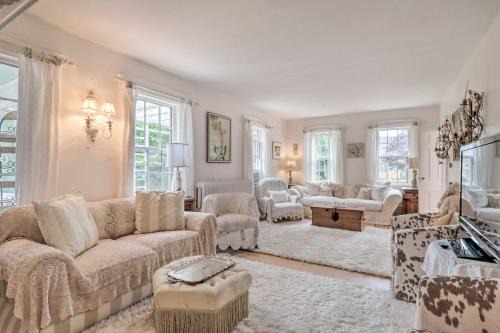 Centerville House | Charming Nineteenth-Century Cape Code Escape