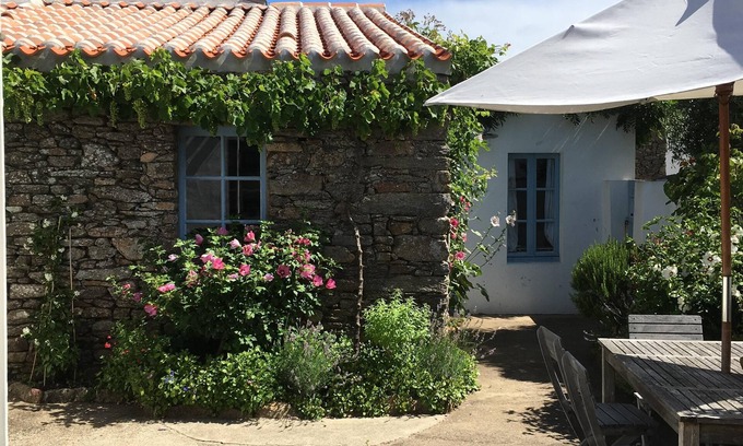 Ile d'Yeu House | Charming old fisherman's house