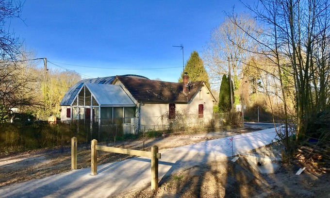 Betz House | Charming old house gatekeeper 20 min from Roissy in a renowned village