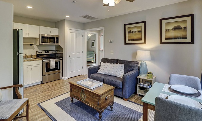 Bluffton Villa | Charming One Bedroom in Old Town Bluffton