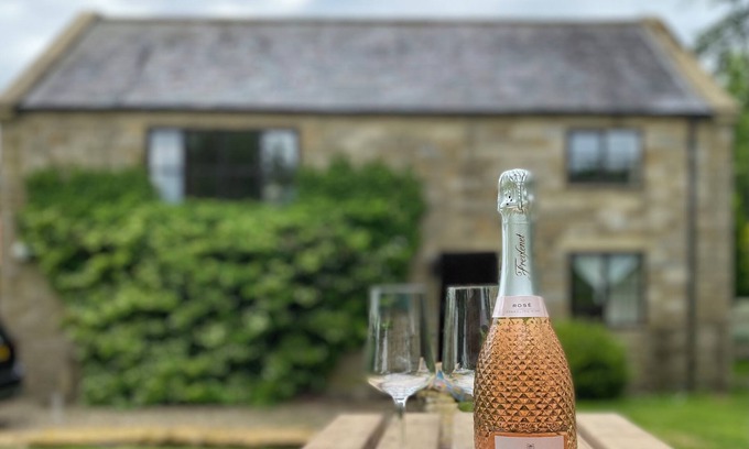 Ganthorpe House | Charming, pet-friendly Barn in stunning nature. Ideal for peaceful retreats.
