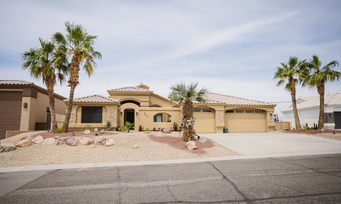 Desert Hills House | Charming Pool Oasis on Lake Side