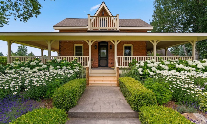 Clearview Other | Charming, private 1 BR - just mins to Collingwood!