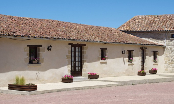 Concourson-sur-Layon House | Charming Renovated Stables
