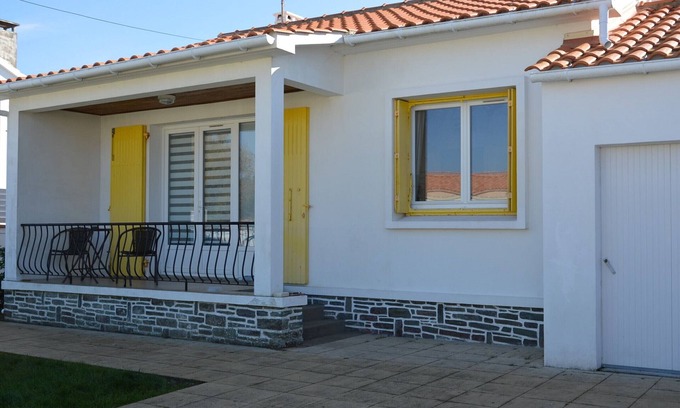 Saint-Hilaire-de-Riez House | Charming Renovated House with Garden, WiFi, 1200m from Beach