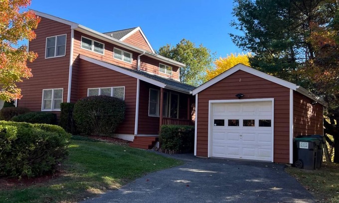 Ellenville House | Charming Red townhome in Ellenville, NY, WiFi and AC