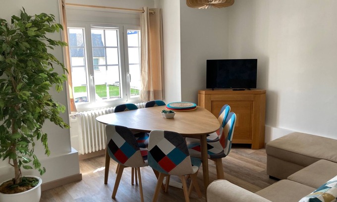 Touques Apartment | Charming Renovated Apartment Sleeps 6 - Near Beach & Town