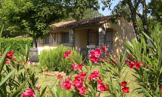 Chauzon House | Charming renovated cottage, Chauzon Ardèche méridionale
