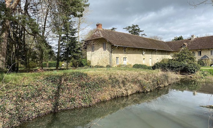 Saint-Christophe-le-Jajolet Cottage | Charming Renovated Farmhouse with Garden, Near Château and Forest Trails