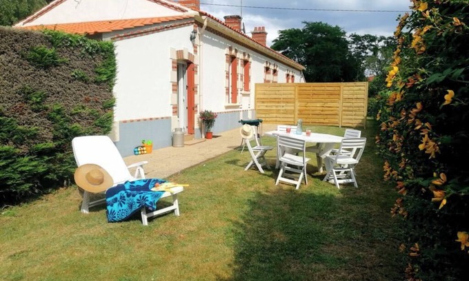 Soullans House | Charming Renovated House with Garden, Terrace, Barbecue - 15 Min from the Beaches