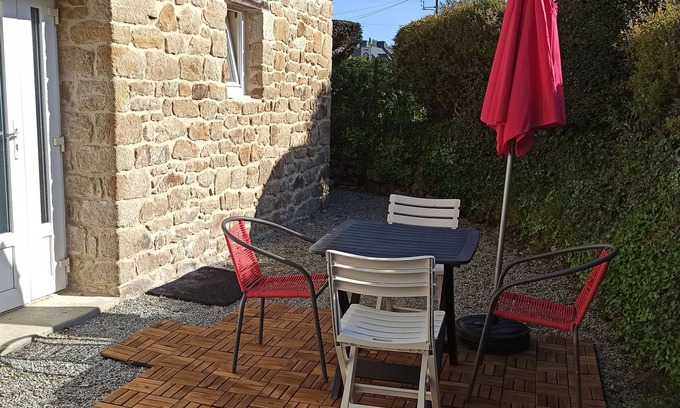 Melrand House | Charming renovated stone house in a country village