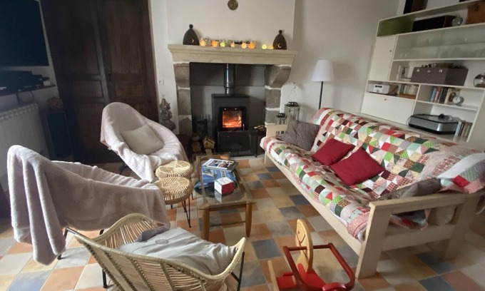 Louroux-de-Beaune Cottage | Charming Retreat with Garden, Fireplace, and Bikes in Scenic French Countryside