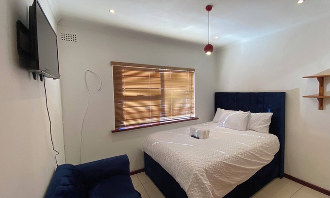 Goodwood House | Charming Retreat in Goodwood