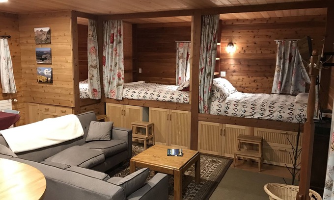 West Meadows Cabin | Charming Retreat in High Sierra. Fantastic Views!