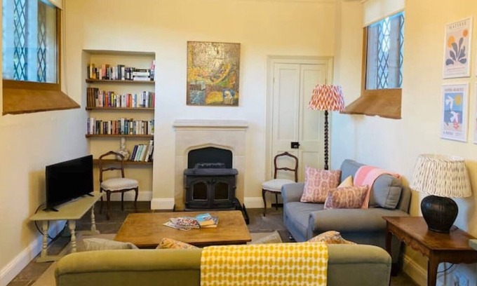Redlynch House | Charming romantic country getaway, near Bruton