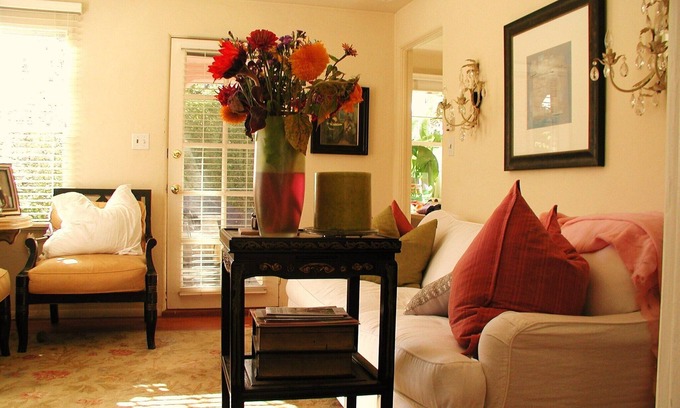 Eastside Santa Cruz Cottage | Charming Romantic Yacht Harbor Beach Cottage