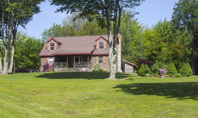 West Kill House | Charming, Roomy, Art-filled House Surrounded by Mountain Views/Natural Beauty
