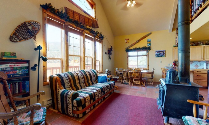 South Fork Cabin | Charming rural cabin w/mountain views, sauna, and deck - close to Rio Grande