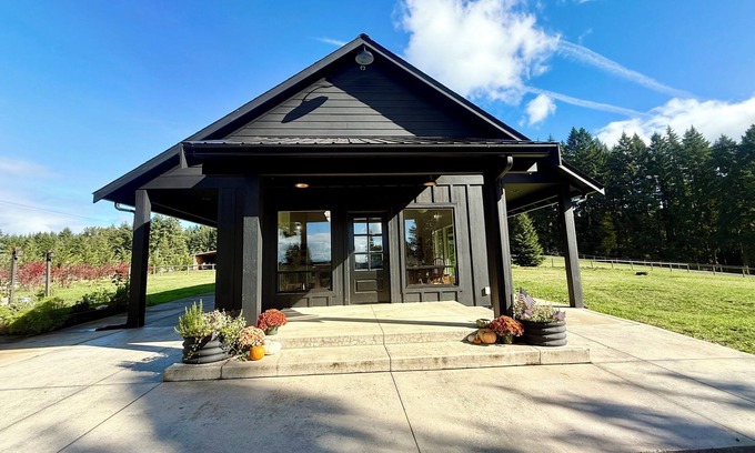 Clark County House | Charming Rural Farmhouse in Brush Prairie