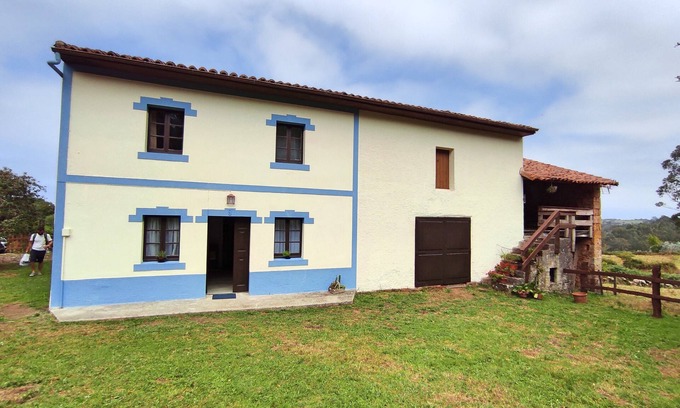 Priesca House | Charming rural house near Playa de Rodiles