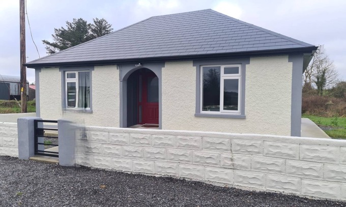 Dernacartha Cottage | Charming Rural Cottage