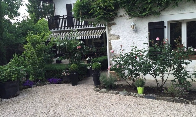 Veigy-Foncenex Bed & Breakfast | Charming Safarie Room