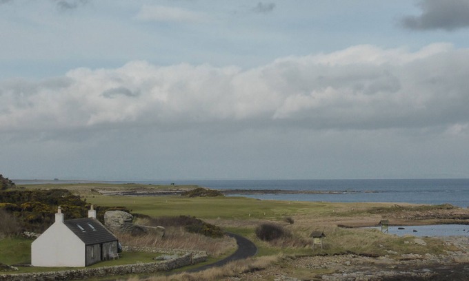 Anstruther Cottage | Charming seaside cottage near Crail with spectacular views