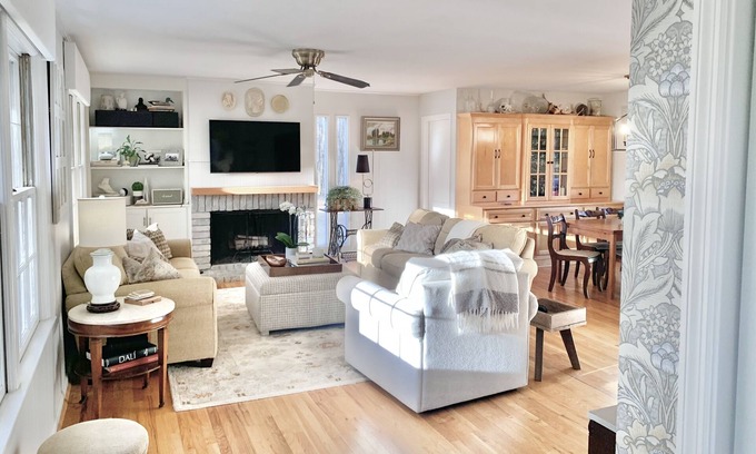 Athens House | Charming, secluded 7 miles from Sanford Stadium and Classic Center!