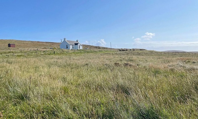 Laphroaig Cottage | Charming self-catering Islay holiday cottage in a rural location