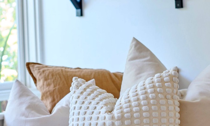 St. Kilda East Apartment | Charming St Kilda East 1-Bedroom