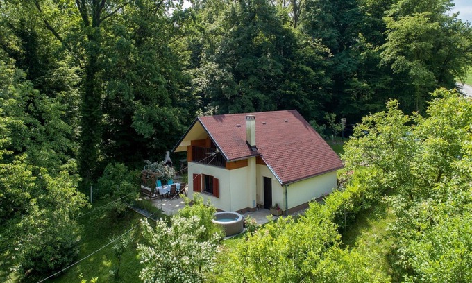 Sveti Kriz House | Charming Stay in Sveti Križ