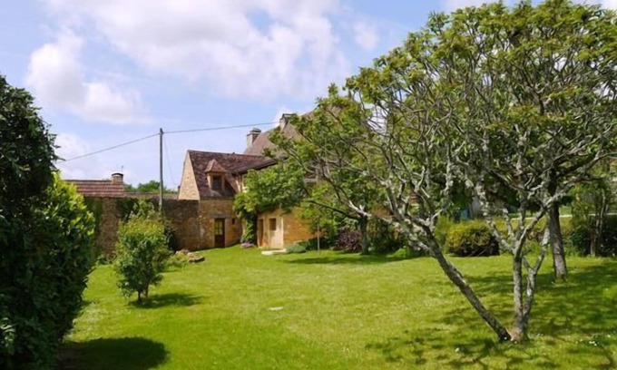 Meyrals House | CHARMING STOME HOUSE WITH ENCLOSED GARDEN AND PRIVATE POOL CLOSE TO SARLAT