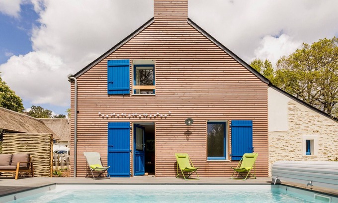 Saint-Lyphard Cottage | Charming Stone Cottage with Heated Pool, Private Garden, and Close to Beaches