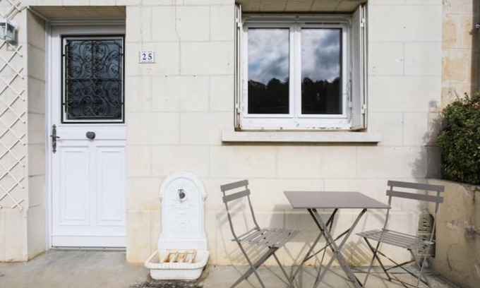 Pierrefonds House | Charming stone house