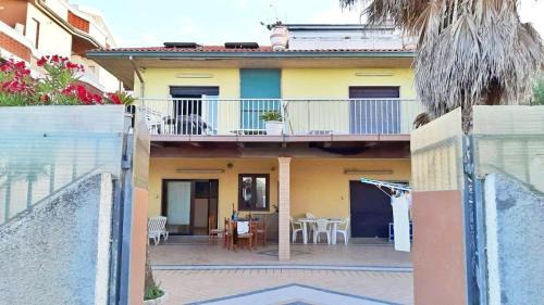 Francavilla al Mare Apartment | Charming studio in Francavilla al Mare 30 m² with garden