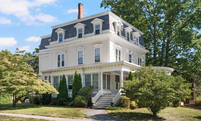 Wayland Apartment | Charming Studio Apartment Near Brown and RISD