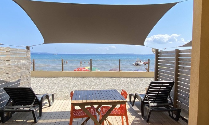 La Capte Apartment | Charming Studio Flat direct beach access