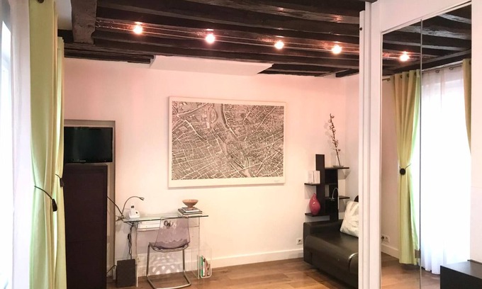 Les Iles Apartment | Charming studio Ile Saint Louis PARIS 4 ° ° - Paris