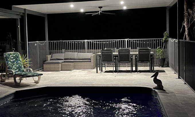 Bimbimbie Apartment | Charming studio in enchanting Bimbimbie with WiFi heated in ground swimming pool