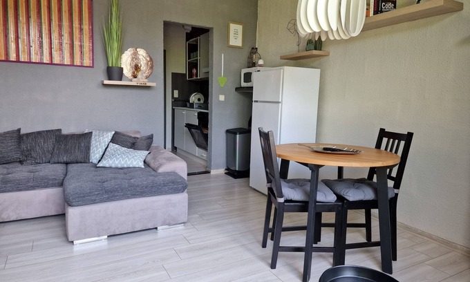 Ny Apartment | Charming studio in enchanting Hotton with WiFi access