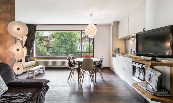 Le Planellet Apartment | Charming Studio in Megève Center with Parking & Balcony