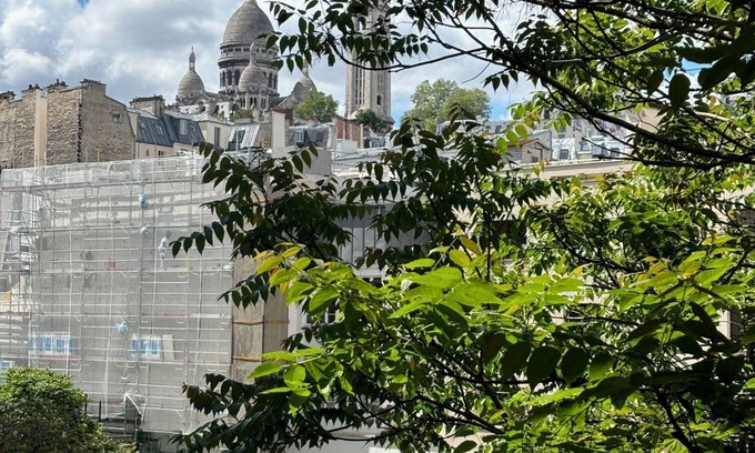 Quartier de la Goutte-d'Or Apartment | Charming Studio in Montmartre with view on Sacré-Coeur church
