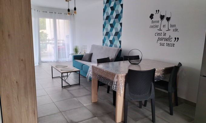 Calvi Apartment | Charming T2 Direct beach access.