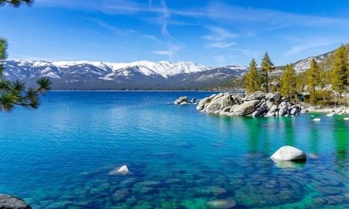 Al Tahoe House | Charming Tahoe Retreat - Hot Tub & Walk to Lake!
